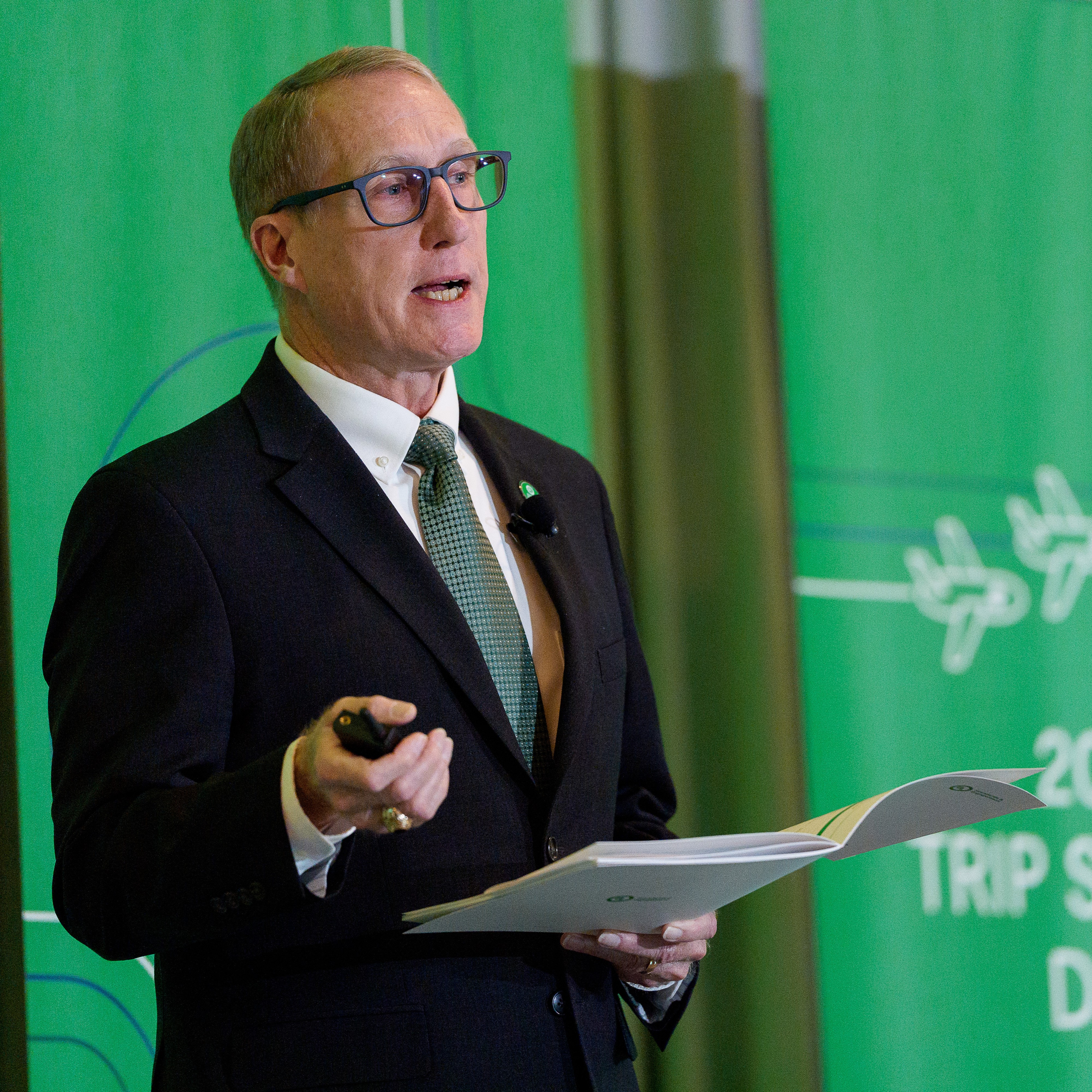 David Wroth addresses aviation industry professionals at the 2024 TRIP Summit DFW