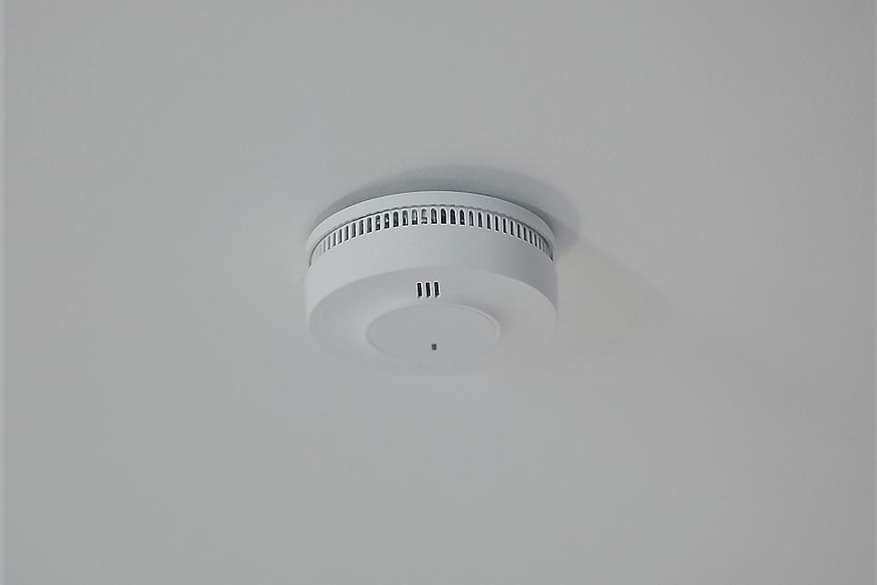 Smoke alarm installed on ceiling